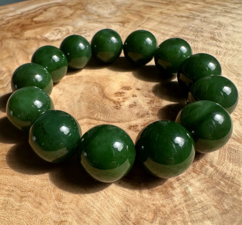 18mm A Grade Jade Bead Bracelet - Image 5