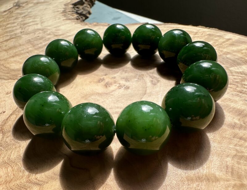 18mm A Grade Jade Bead Bracelet - Image 3