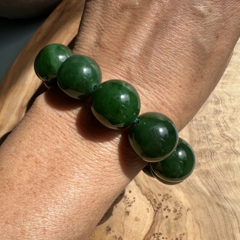 18mm A Grade Jade Bead Bracelet - Image 4