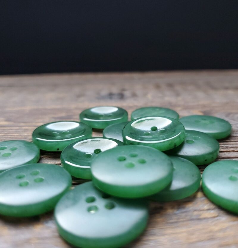 20mm Jade Button - Image 4